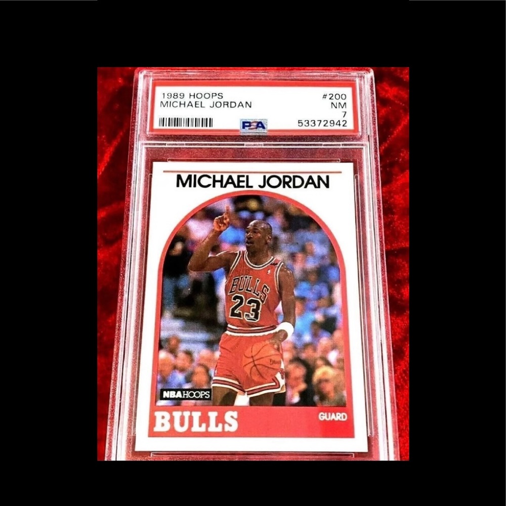 1989 HOOPS #200 MICHAEL JORDAN PSA